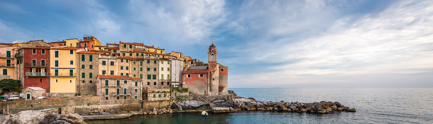 tailor made travel itineraries in Italy, Tellaro, little village in the gulf of la Spezia, Italy