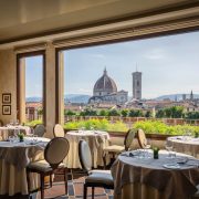 incontri in Italia, cena speciale nell'antico palazzo italia